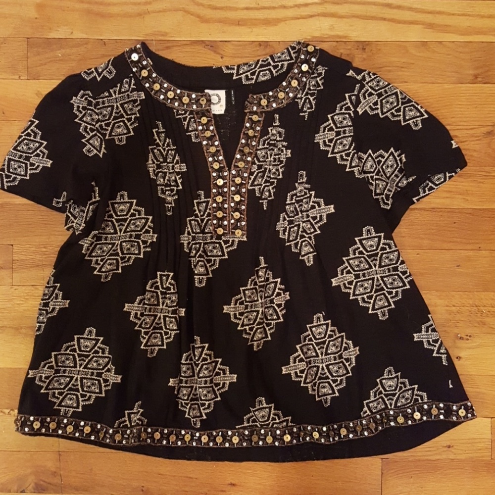 Short Sleeve top with embellished trim